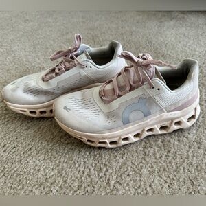 On CloudMonsters - Moon/Fawn